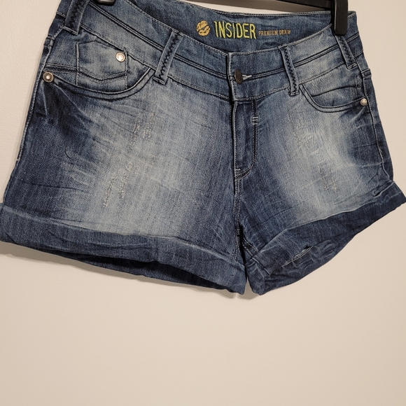 Smart Set Dark Wash Jean Shorts. **Size 7** - Picture 1 of 7
